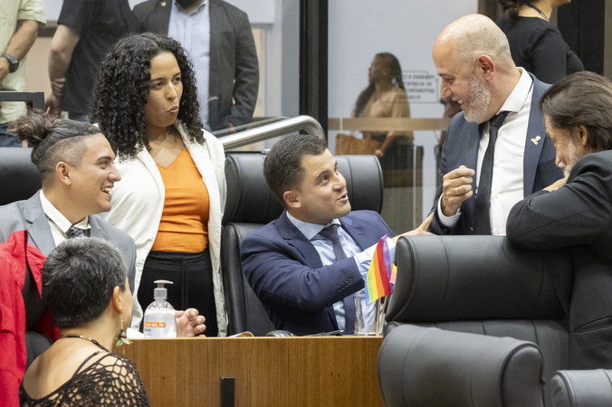 Movimentação de plenário. Na foto, os vereadores, Erick Dênil, Giovani Culau e Coletivo, André Machado e Aldacir Oliboni.