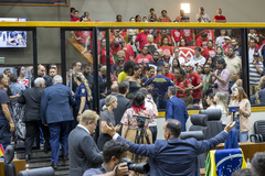 Movimentação de plenário.
