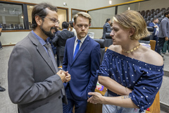 Movimentação de plenário. Na foto, os vereadores Jonas Reis, Alexandre Bublitz e Natasha Ferreira.