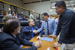 Movimentação de Plenário. Na imagem os vereadores Aldacir Oliboni, Rafael Fleck, Giovani Culau e Coletivo e Marcelo Bernardi.
