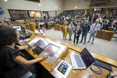 Movimentação de Plenário.