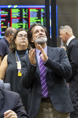 Movimentação de Plenário. Na imagem o vereador Aldacir Oliboni.