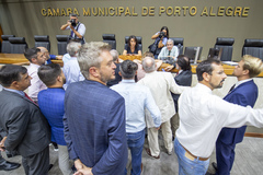 Movimentação de plenário.