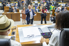 Período de Comunicações em homenagem aos 47 anos do Brique da Redenção. No microfone de apartes, o vereador Gilvani o Gringo.