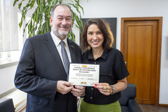 Presidente Comandante Nádia recebe o Sr. Johnny Bertoletti Racic, presidente da AIAMU.