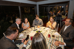 Presidente Comandante Nádia comparece a jantar com soamarinos, membros da Sociedade dos Amigos da Marinha.