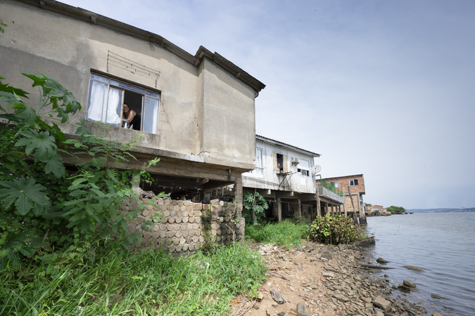 Vila dos pescadores, Assunção. Bairro. Porto Alegre, periferia. Moradia, palafitas, casa.