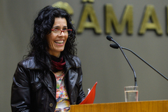 Adriana Barbosa leu manifesto pela reocupação de pavilhões do São Pedro