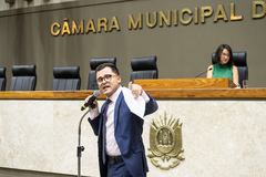 Movimentação de plenário. Vereador Giovani Culau e Coletivo