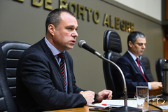 Erno Harzheim explicou aos vereadores importância das contratações para a Operação Inverno