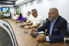 Lançamento da Frente Parlamentar em Defesa do Direito do Aposentado, proposa pela vereadora Cláudia Araújo.