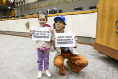 Movimentação de plenário. Na foto, a vereadora Juliana de Souza.