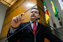 Professor Wambert criticou o aborto e defendeu a vida
