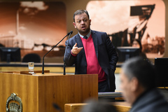 Na foto, vereador André Carús