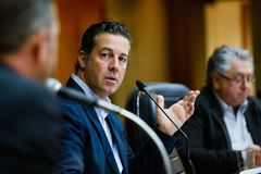 Valter Nagelstein (PMDB) preside a comissão
