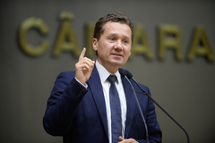 Vereador Mauro Zacher (PDT) é o proponente da homenagem