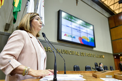 Lenora Schneider falou aos vereadores sobre atuação da ABBTUR 