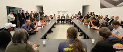 Servidores se reuniram com vereadores pela manhã
