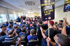 Votação de pareceres sobre processos encaminhados pelo Executivo à CMPA tratando de questões do funcionalismo público.