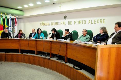Políticas de atendimento aos usuários de álcool e drogas foram debatidas Foto: Bolívar Abascal Oberto