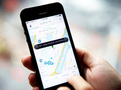 Discussões sobre implantação do sistema UBER em Porto Alegre. 
