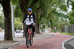 Ciclistas em menor velocidade teriam mais espaço nas ciclofaixas