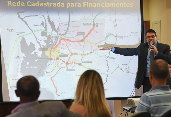 Ribeiro, do Executivo, disse que não há prazo para implantação do metrô Foto: Leonardo Contursi