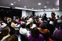 Comissão Especial para tratar dos projetos do Executivo sobre direitos e vantagens dos servidores municipais. Reunião no Simers.