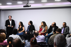Comissão Especial para tratar dos projetos do Executivo sobre direitos e vantagens dos servidores municipais. Reunião no Simers. Na foto, vereadores Dr. Goulart (em pé), Fernanda Melchionna, Dr. Thiago, Sofia Cavedon, Airto Ferronato