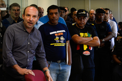 Reunião entre Comissão de Constituição e Justiça e a Guarda Municipal de Porto Alegre. Na foto, o Agente de Fiscalização da Associação de Agentes de Fiscalização de Porto Alegre, Roberto Rodrigues.