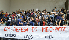 Estudantes acompanharam as discussões no Plenário Otávio Rocha