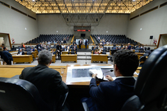 Movimentação de plenário na sessão desta segunda-feira