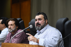 Votação do relatório final da Comissão Especial do Transporte Coletivo. Na foto, o vereador Clàudio Janta, relator