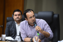 Votação do relatório final da Comissão Especial do Transporte Coletivo. Na foto, o vereador Moisés Barboza declara seu voto