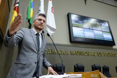 Rosário prometeu regularizar serviços a partir de março