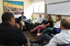 Nagelstein (ao fundo) recebeu representantes da Firs, da Agência Judaica e da Escola do Legislativo 