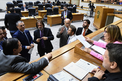 Movimentação no Plenário Otávio Rocha na sessão desta segunda