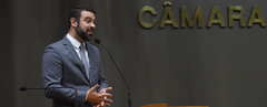 Gabriel Salum ocupou a tribuna para falar de atividades da Fergs