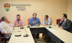 Reunião da Comissão de Constituição e Justiça. Na foto: da esq.: vereadores Adeli Sell, Clàudio Janta, Dr. Thiago, Mendes Ribeiro e Ricardo Gomes