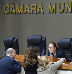 Movimentação de plenário na sessão desta quinta-feira
