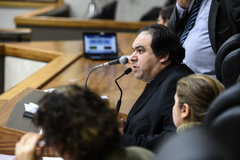 Vereador Dr. Thiago Duarte dirigiu discussões na tarde desta segunda-feira