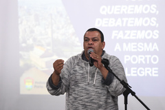 Comissão Especial do IPTU faz reunião extraordinária no bairro Sarandi. Na foto, membro do público