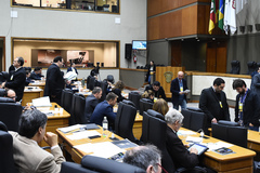Movimentação em Plenário nesta quarta-feira