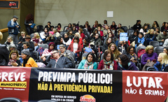 Votação do parecer sobre pedido de renovação de votação do Projeto de Previdência complementar dos Municipários. Na foto:
