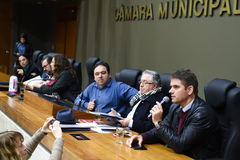Votação do parecer sobre pedido de renovação de votação do Projeto de Previdência complementar dos Municipários. Na foto: da dir.: vereadores Márcio Bins Ely, Adeli Sell, Dr. Thiago Duarte (presidente), Sofia Cavedon, Clàudio Janta e Fernanda Melchionna