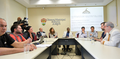Adoção de lei sugerida por artistas foi discutida na reunião desta tarde na Câmara Municipal