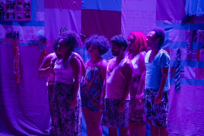 Espetáculo "Qual a Diferença entre o Charme e o Funk", do grupo Pretagô, na IV Mostra de Artes Cênicas e Música do Teatro Glênio Peres.