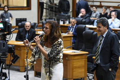 Vereadores em Plenário na sessão desta segunda-feira