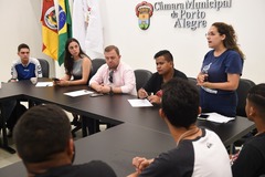 Estudantes se mobilizam contra projeto que restringe meio passe (Foto: Tonico Alvares/CMPA)