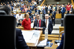 Movimentações de plenário. Na foto, os vereadores Roberto Robaina, Marcelo Sgarbossa e Adeli Sell.